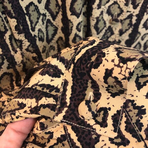 Silkland Collection Python Snakeskin and Stripe Silk Blouse Button Down L VTG - Picture 5 of 5